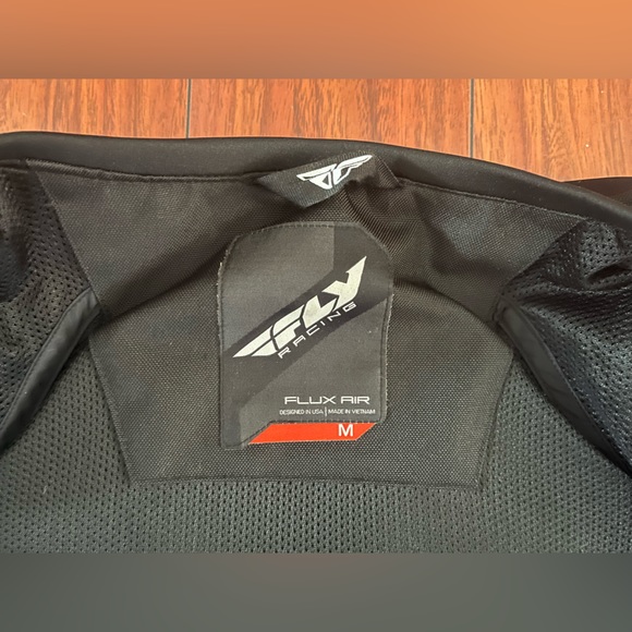 Men’s Flux Air Mesh Jacket - Picture 3 of 11